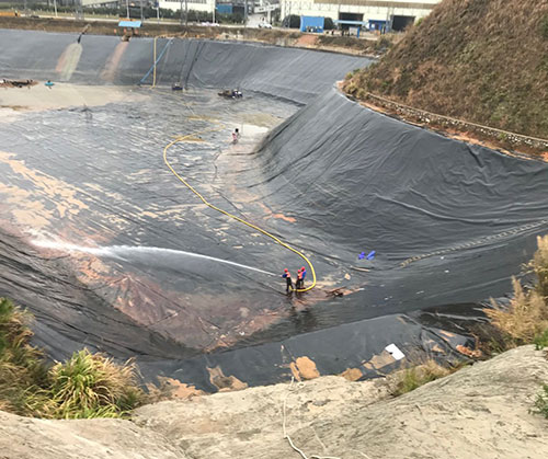 宁江废水池清理